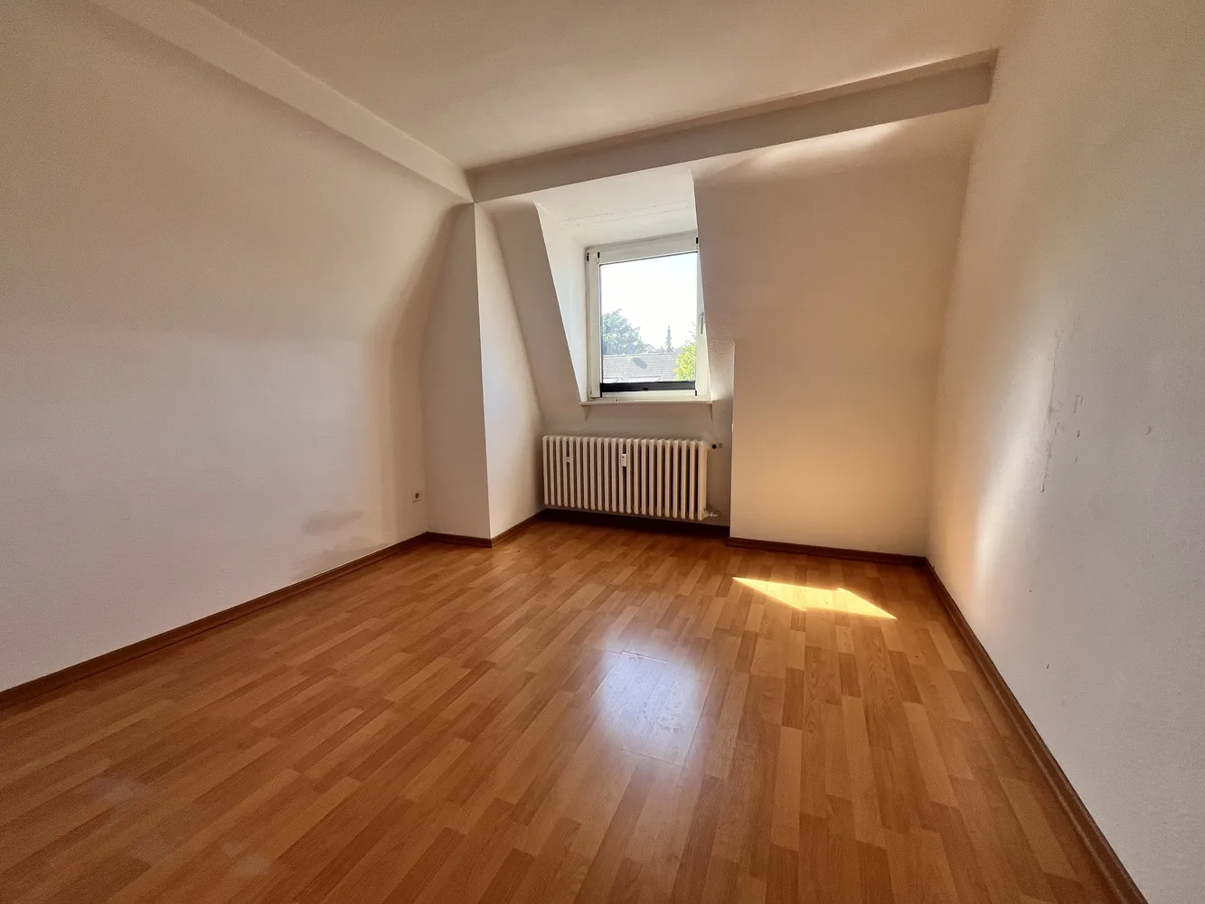3 Zimmer Wohnung mit 70 m² in Düsseldorf – Bild 4