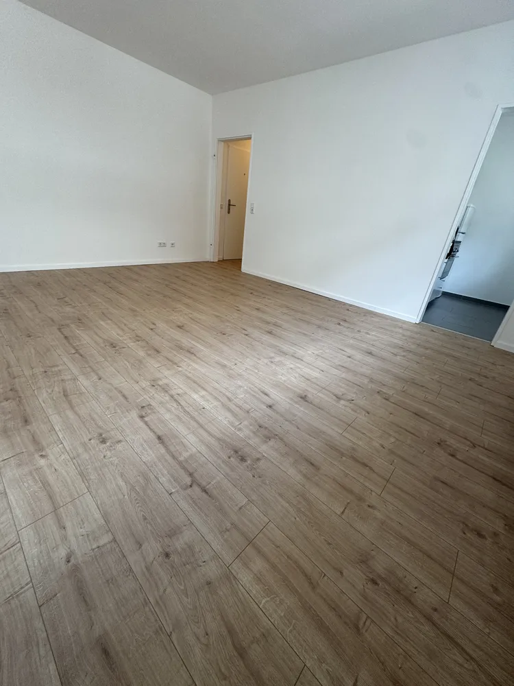 1 Zimmer Wohnung mit 30 m² in Frankfurt am Main – Bild 2