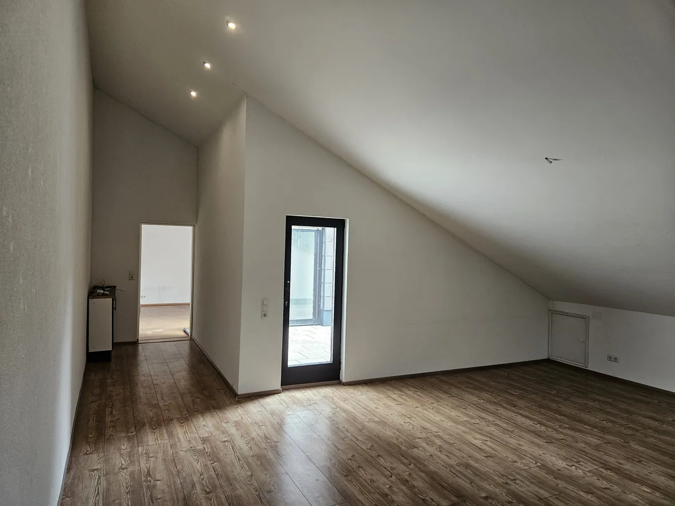 3 Zimmer Wohnung mit 103 m² in Vaihingen an der Enz – Bild 6