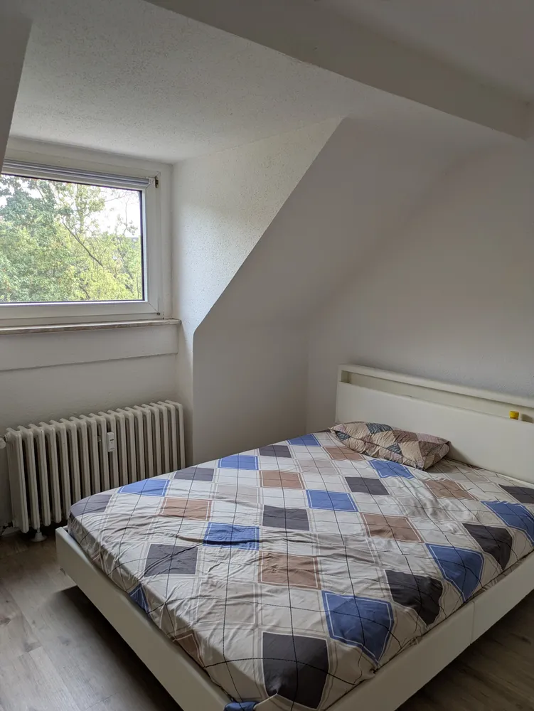 4 Zimmer Wohnung mit 90 m² in Duisburg – Bild 1