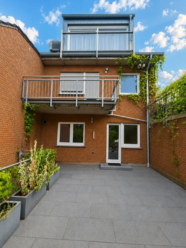 3 Zimmer Wohnung mit 90 m² in Köln – Bild 1