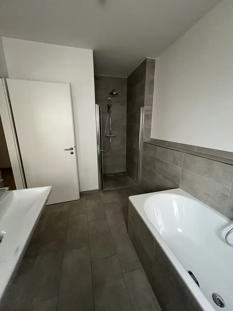 4 Zimmer Wohnung mit 116 m² in Wiesbaden – Bild 3