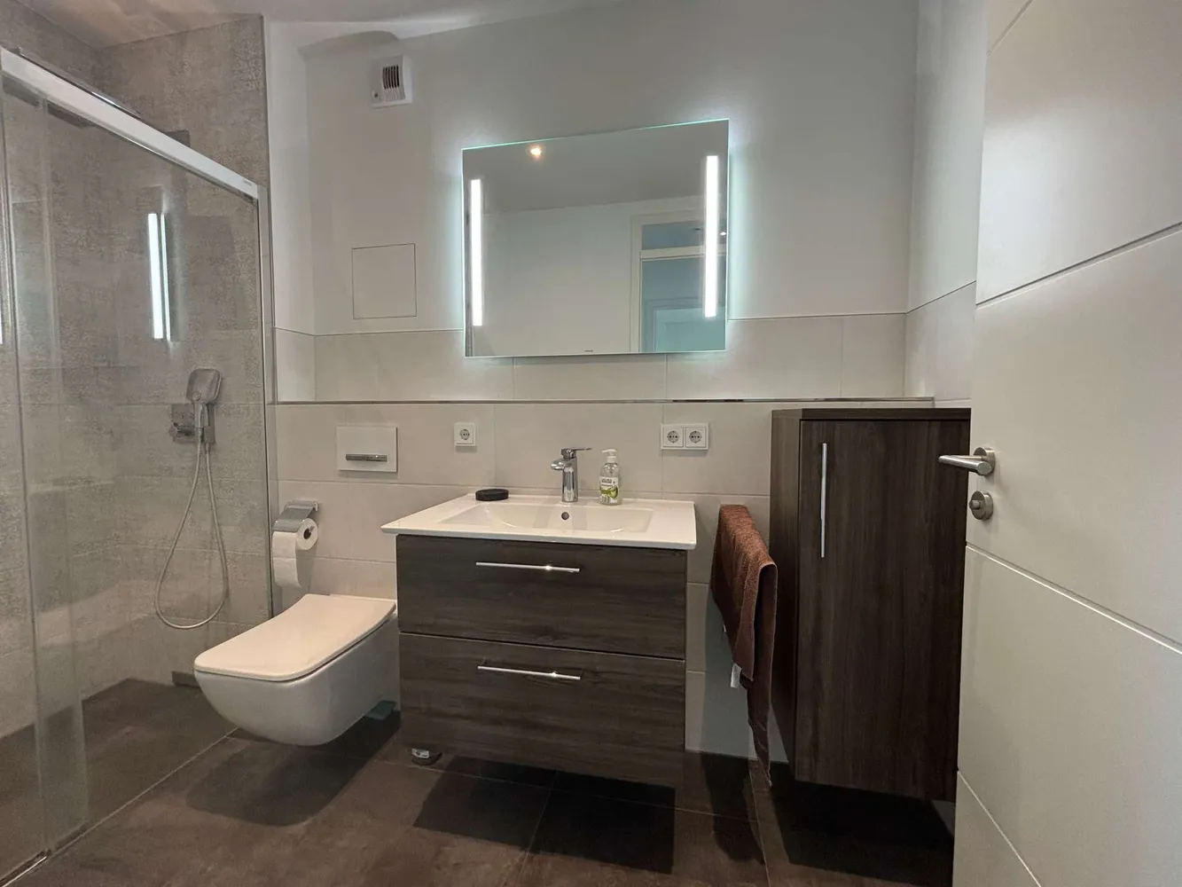 3 Zimmer Wohnung mit 80 m² in Dresden – Bild 9