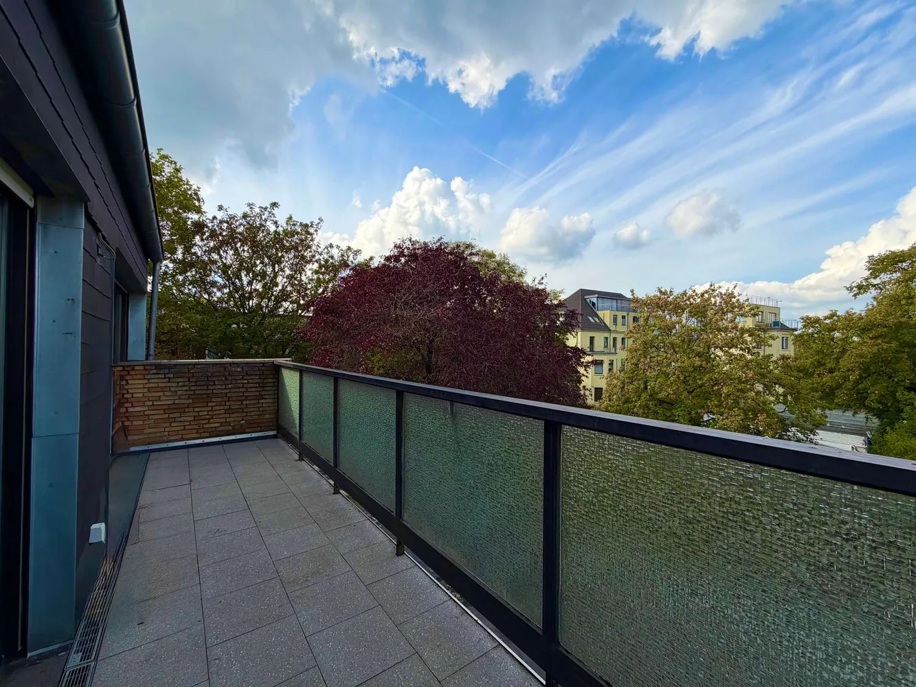 4 room apartment with 95 m² in Cologne – Photo 1