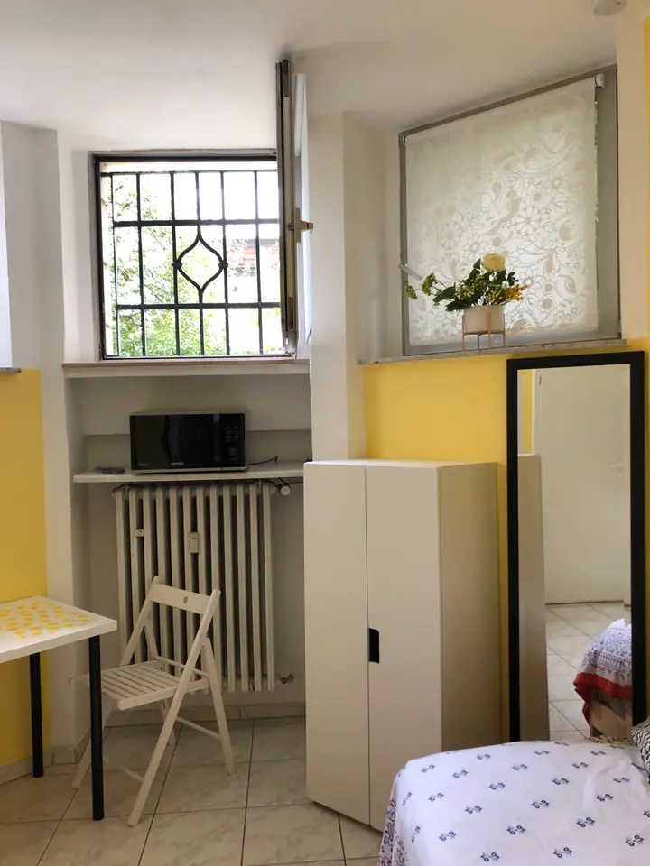 Studio with 14 m² in Cologne – Photo 2