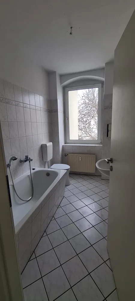 4 Zimmer Wohnung mit 96 m² in Magdeburg – Bild 4
