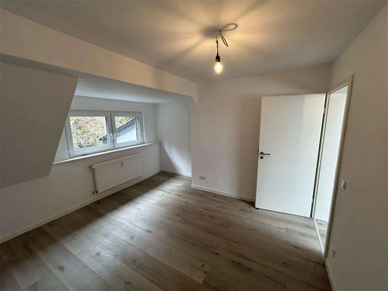 5 Zimmer Wohnung mit 125 m² in Idar-Oberstein – Bild 3