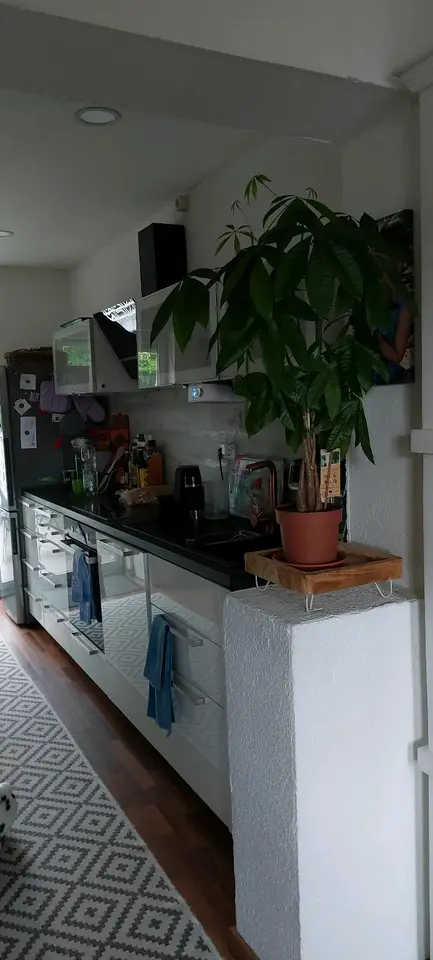 5 Zimmer Wohnung mit 102 m² in Halle (Saale) – Bild 2