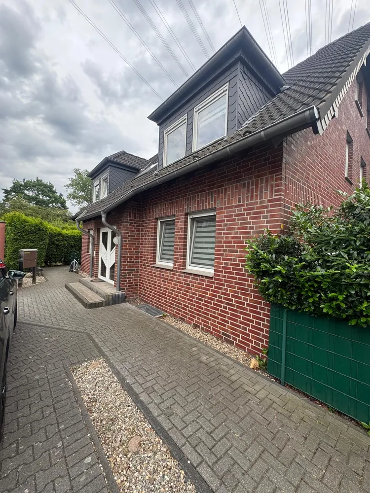 4 Zimmer Wohnung mit 102 m² in Duisburg – Bild 1