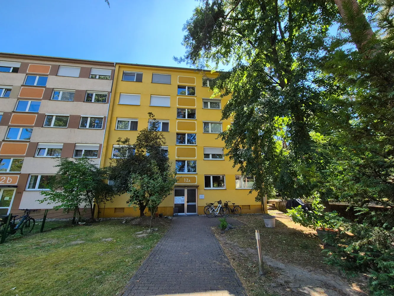 6 Zimmer Wohnung mit 139 m² in Karlsruhe – Bild 1
