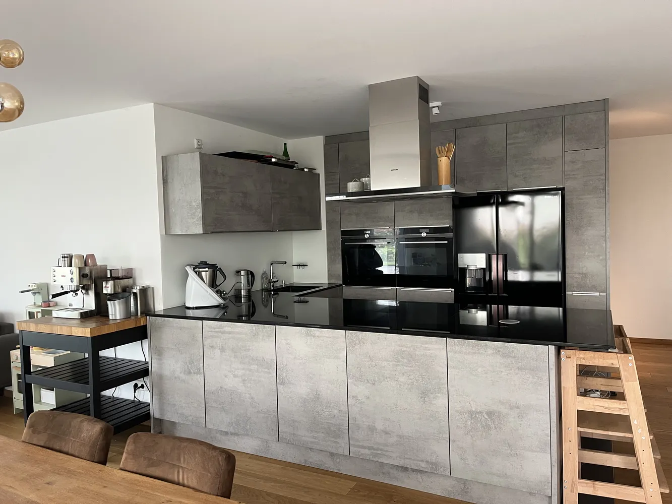 4 Zimmer Wohnung mit 142 m² in Karlsruhe – Bild 2