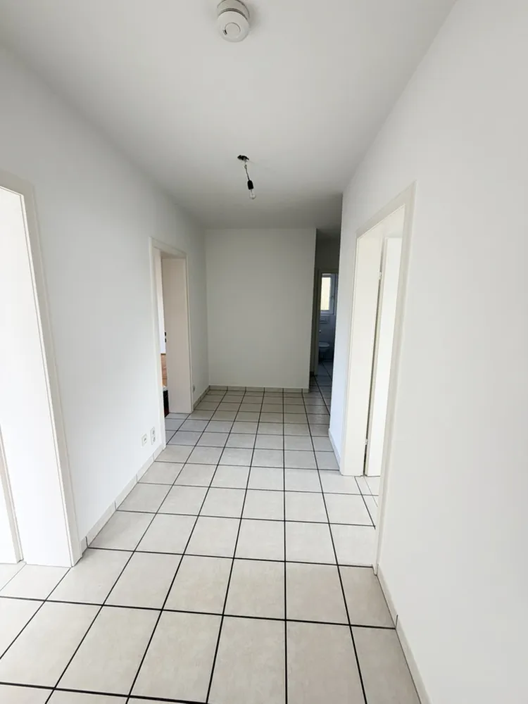 3 Zimmer Wohnung mit 80 m² in Bergisch Gladbach – Bild 2