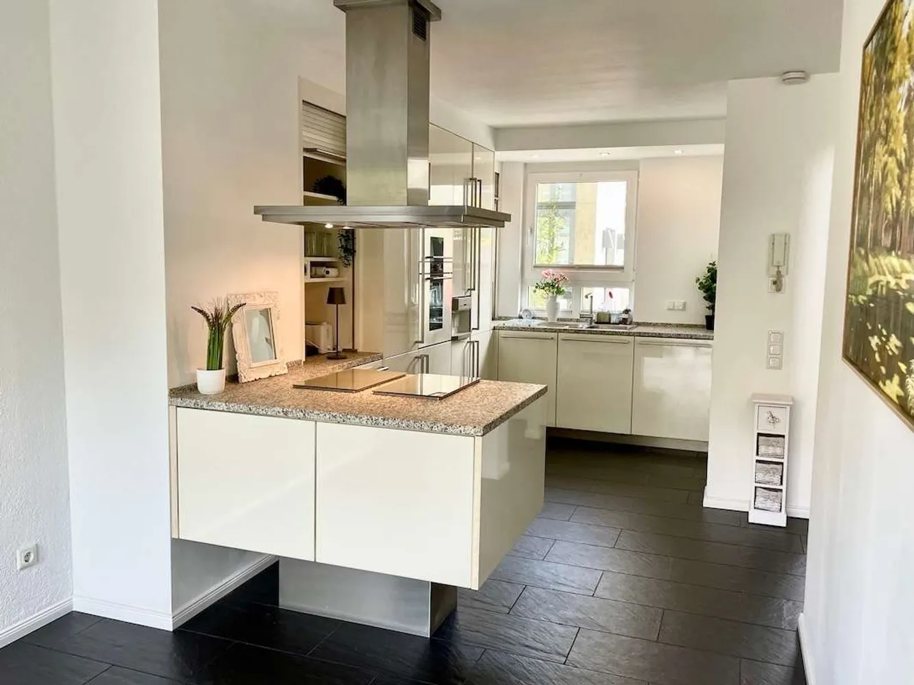 6 Zimmer Wohnung mit 118 m² in Düsseldorf – Bild 4