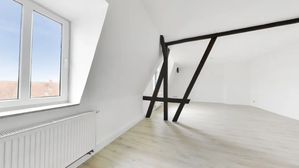 3 Zimmer Wohnung mit 94 m² in Halle (Saale) – Bild 2