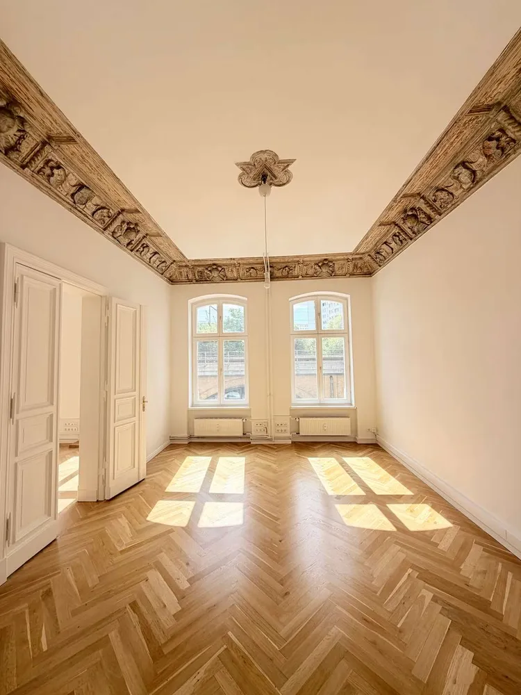 4 Zimmer Wohnung mit 153 m² in Berlin – Bild 1