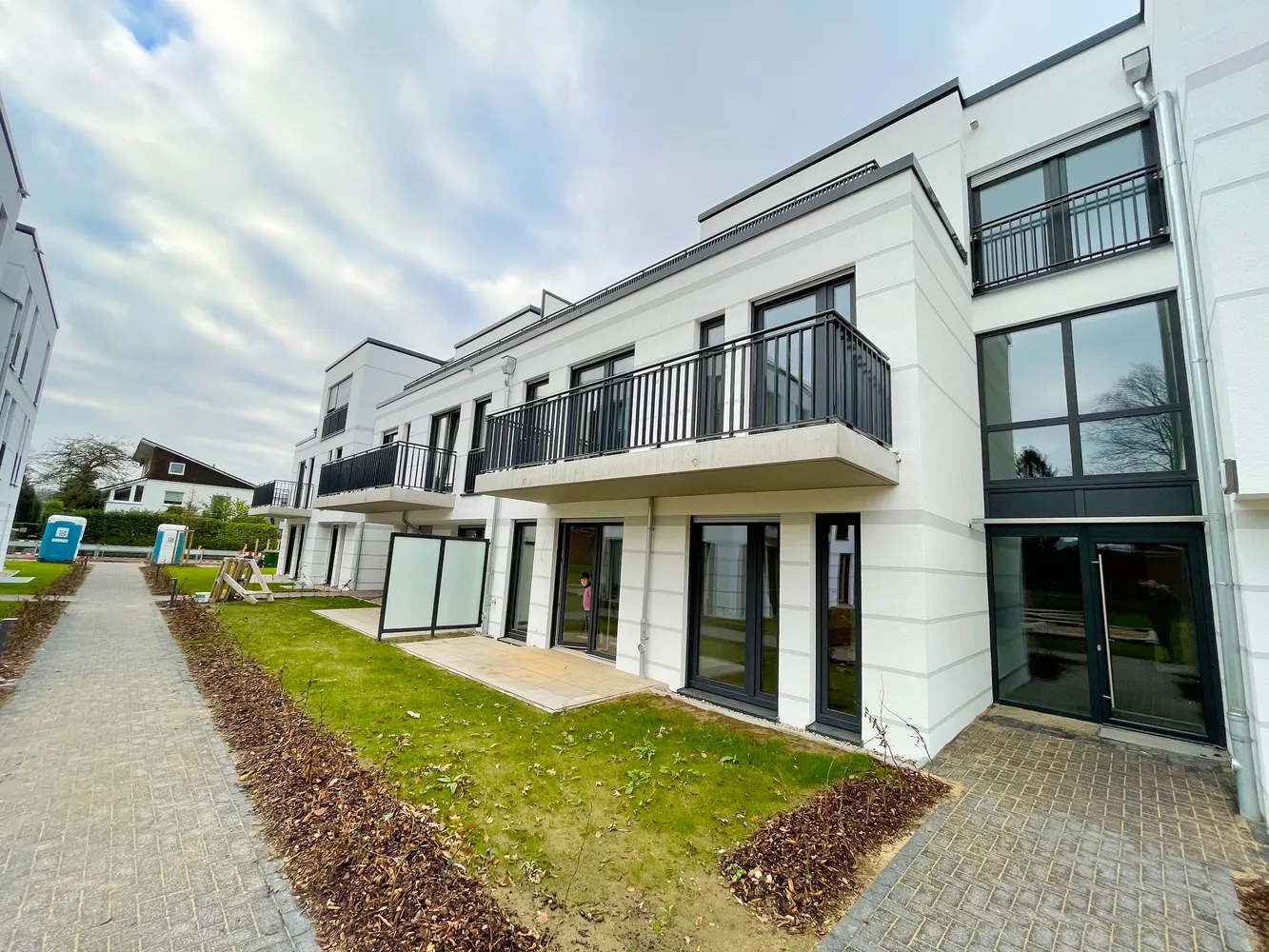 2 Zimmer Wohnung mit 76 m² in Hamburg – Bild 10