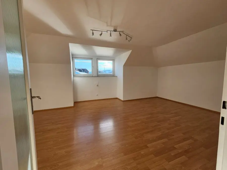 4 Zimmer Wohnung mit 90 m² in Traunstein – Bild 3
