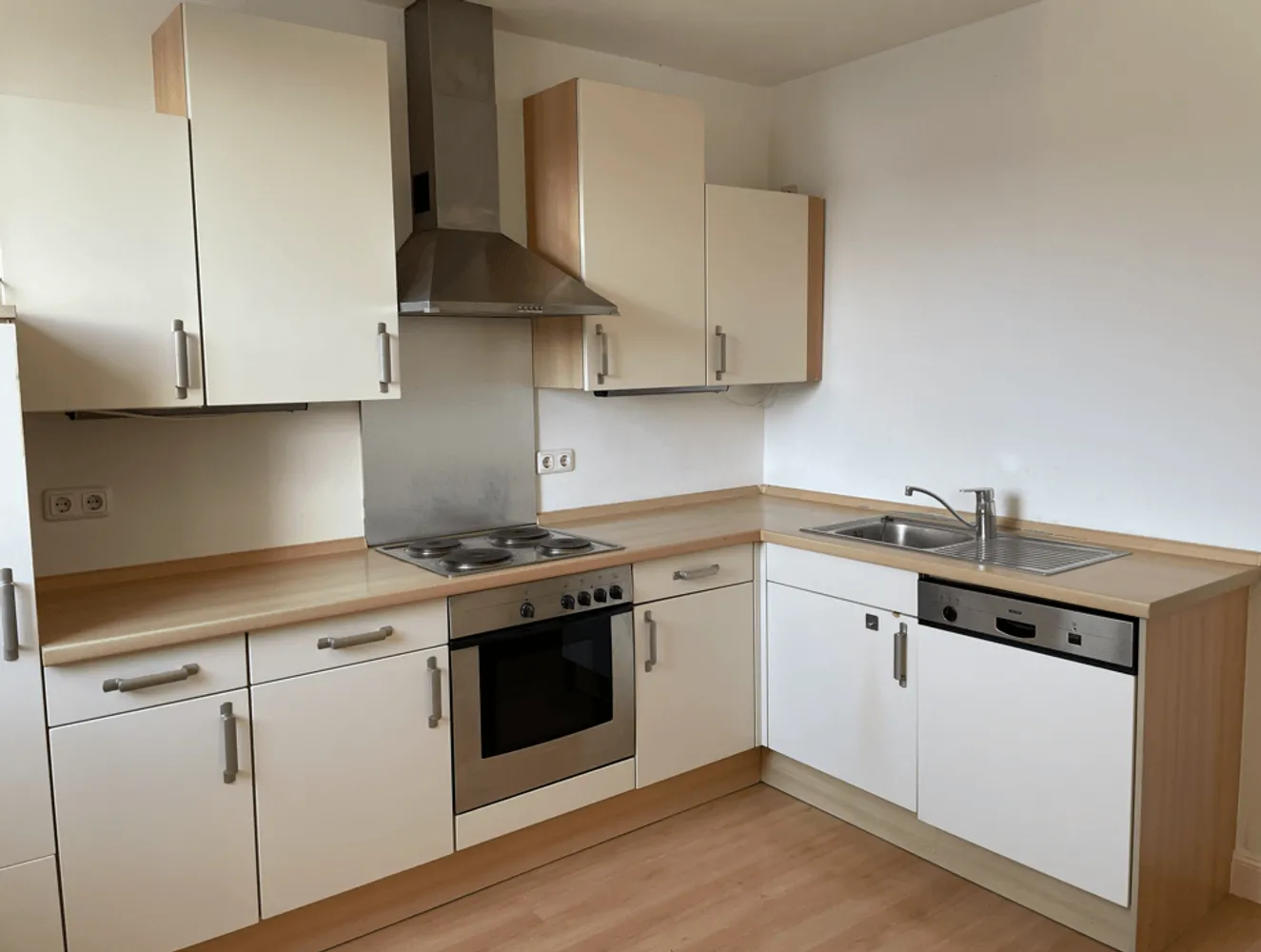 2 Zimmer Wohnung mit 76 m² in Wiesbaden – Bild 3