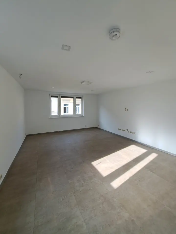 3 Zimmer Wohnung mit 140 m² in Riesa – Bild 1