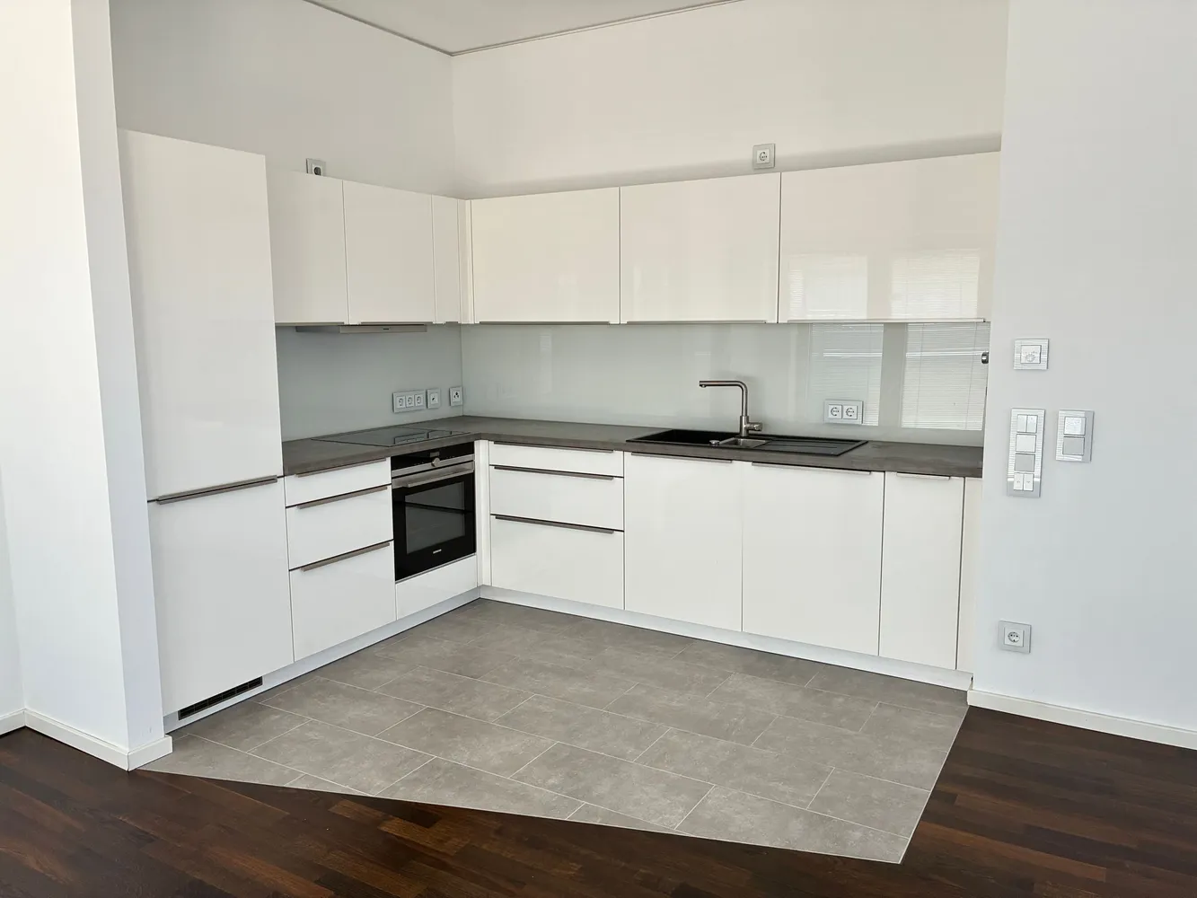 2 Zimmer Wohnung mit 109 m² in Hannover – Bild 3