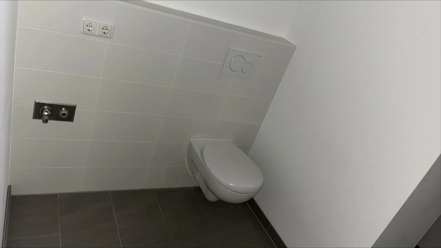 4 Zimmer Wohnung mit 80 m² in Wiesbaden – Bild 3