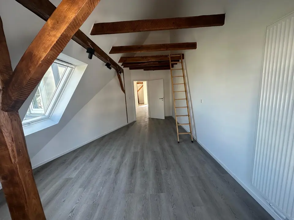 4 Zimmer Wohnung mit 115 m² in Aachen – Bild 2