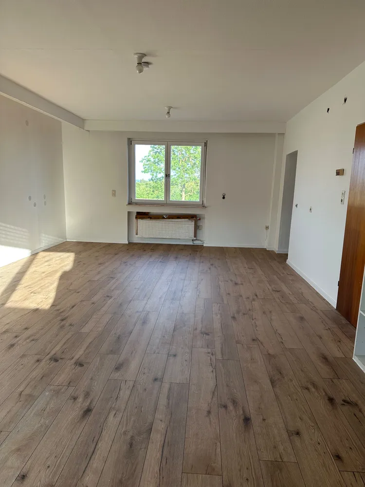 3 Zimmer Wohnung mit 94 m² in Schweinfurt – Bild 2