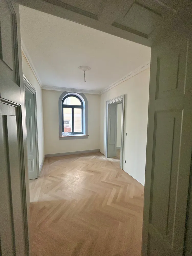 6 Zimmer Wohnung mit 146 m² in Weimar – Bild 3