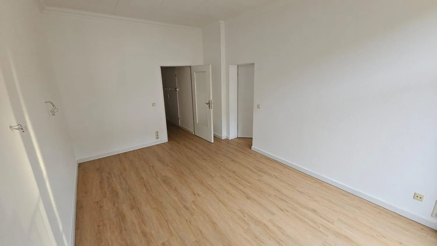 4 Zimmer Wohnung mit 124 m² in Düsseldorf – Bild 6