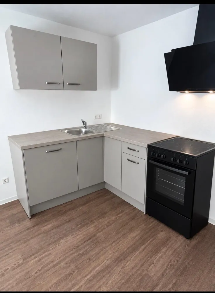 2 Zimmer Wohnung mit 48 m² in Karlsruhe – Bild 1