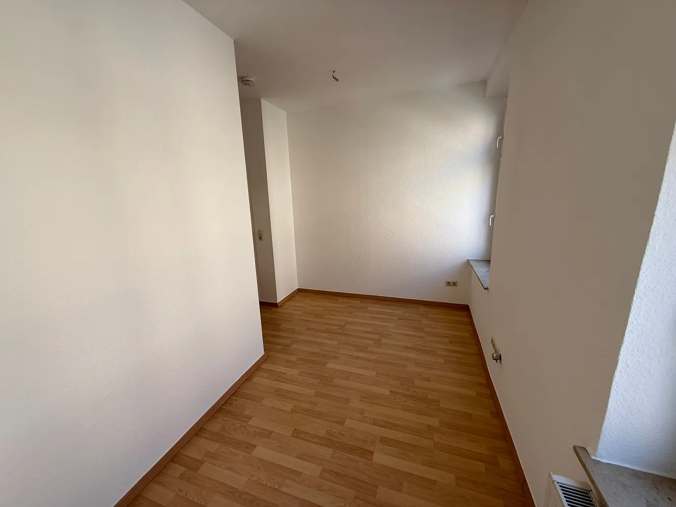 2 Zimmer Wohnung mit 40 m² in Greiz – Bild 11