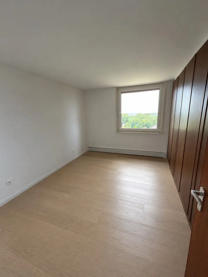 3 Zimmer Wohnung mit 104 m² in Bergisch Gladbach – Bild 3
