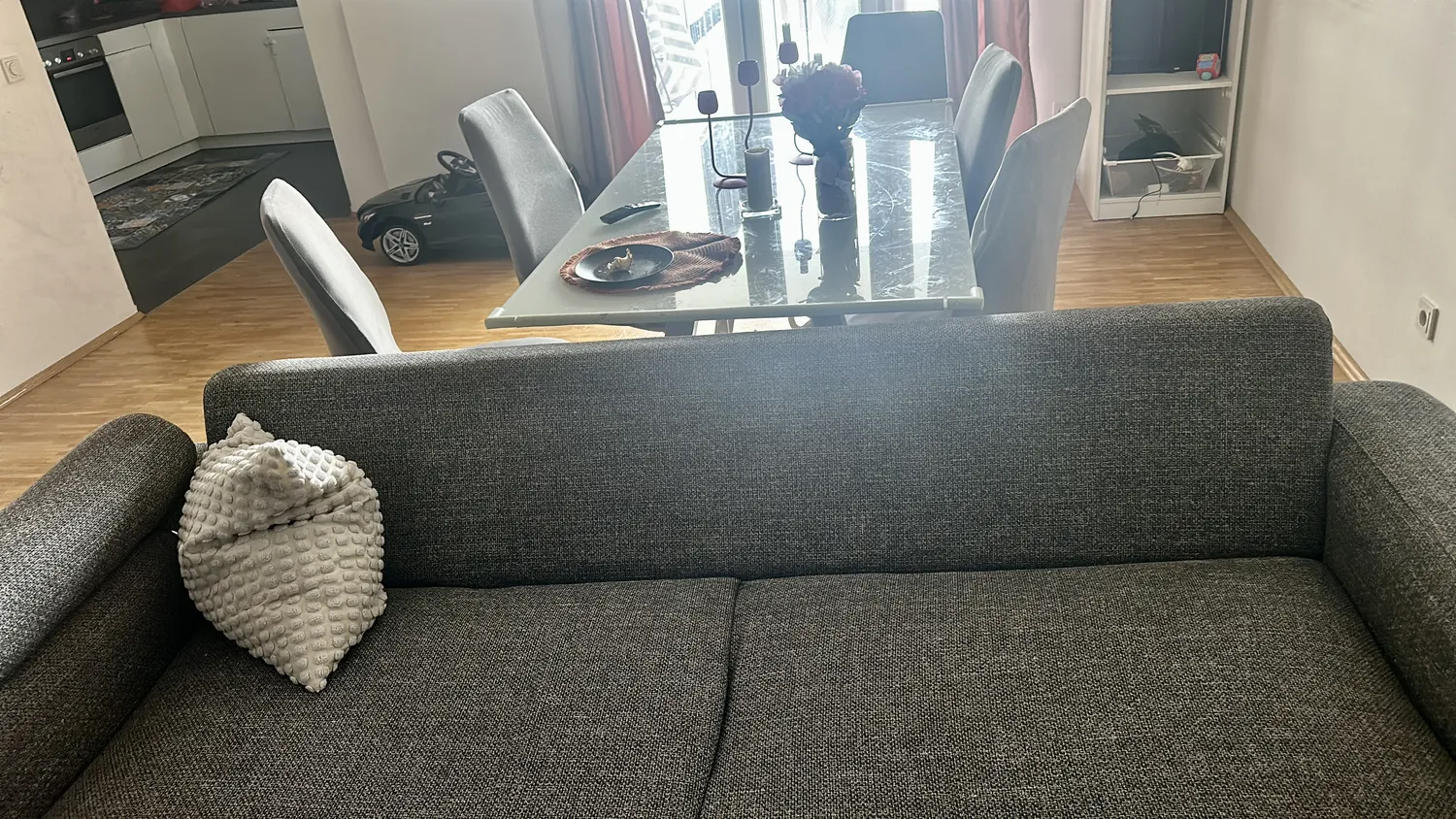2 Zimmer Wohnung mit 42 m² in Frankfurt am Main – Bild 2