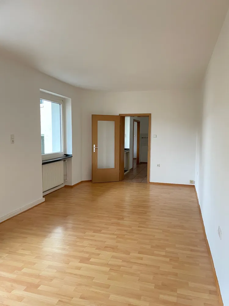 4 Zimmer Wohnung mit 116 m² in Düsseldorf – Bild 2
