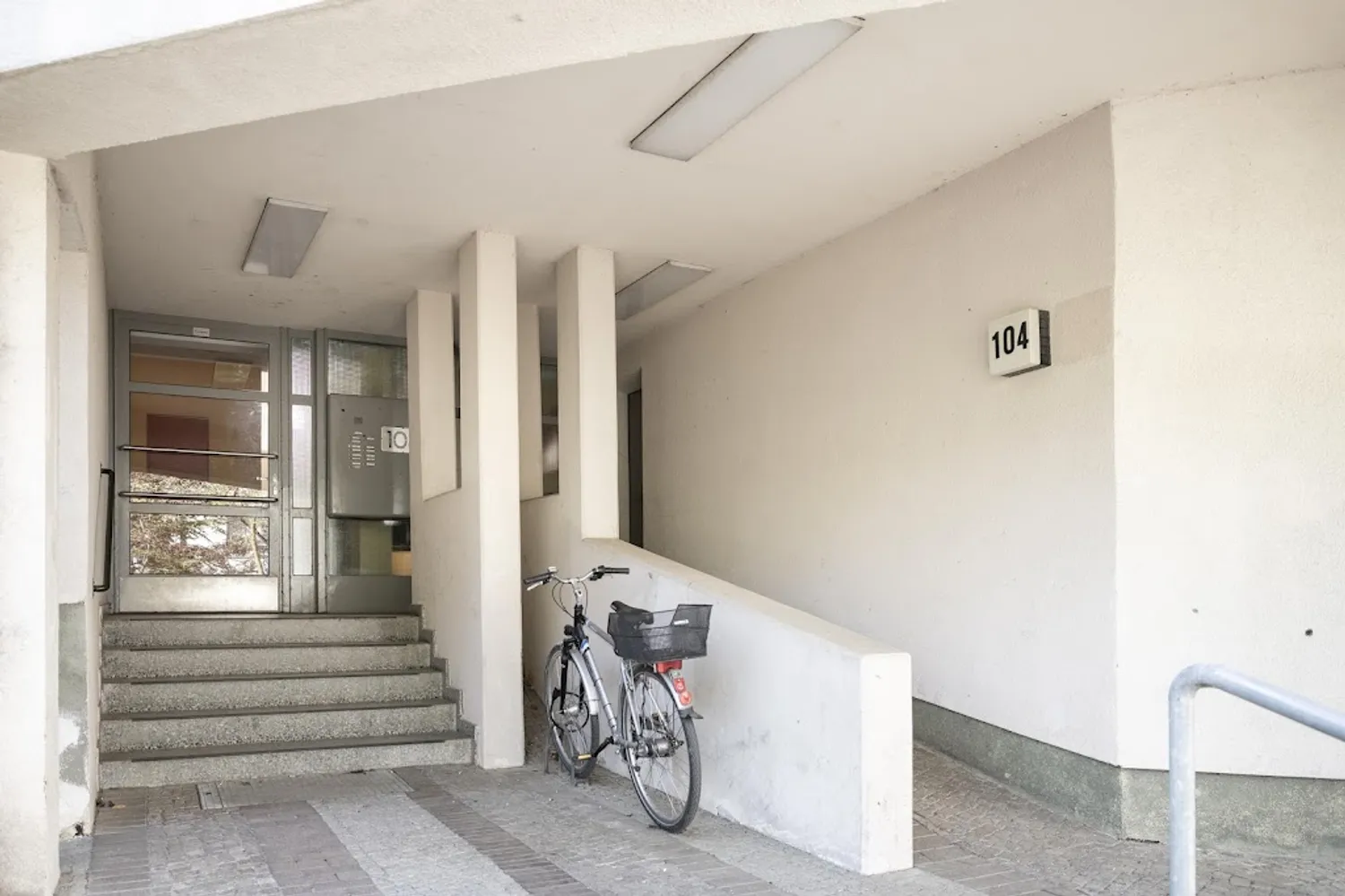 2 room apartment with 67 m² in Berlin – Photo 2