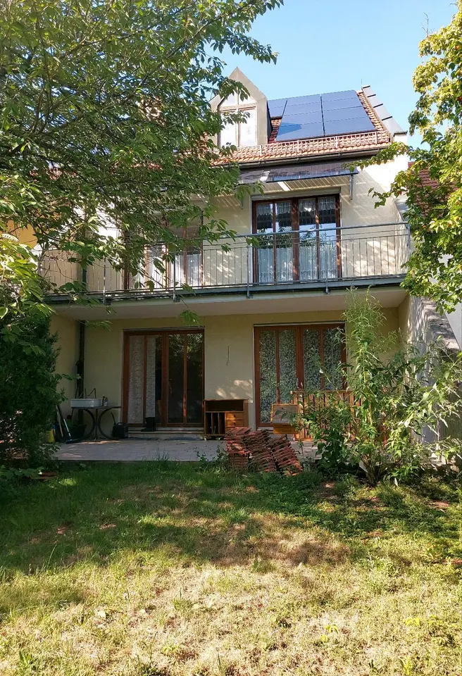 10 Zimmer Haus mit 250 m² in Cham – Bild 1