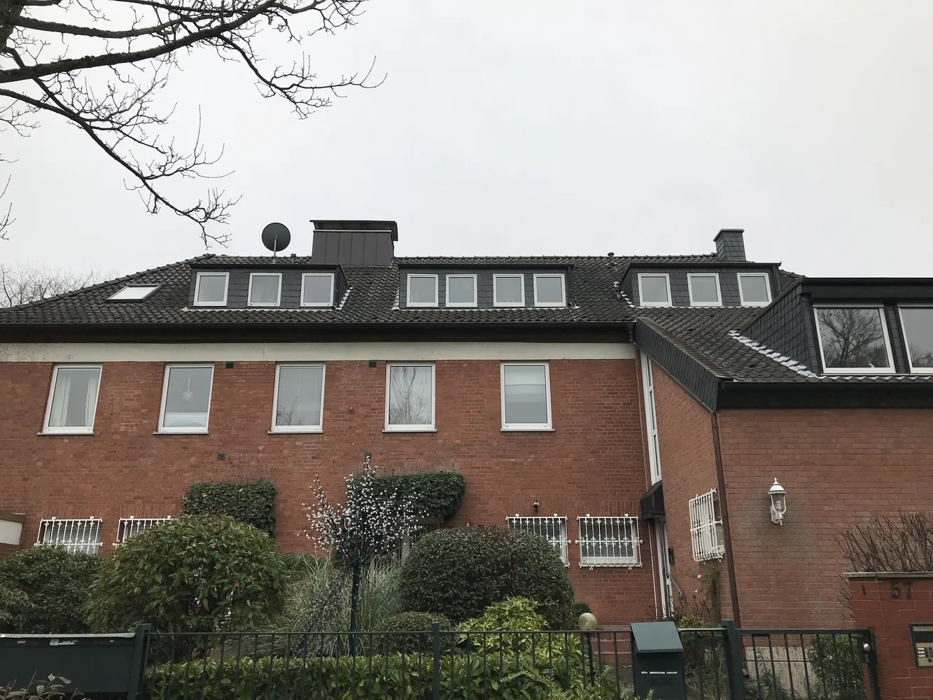 2 Zimmer Wohnung mit 42 m² in Köln – Bild 1