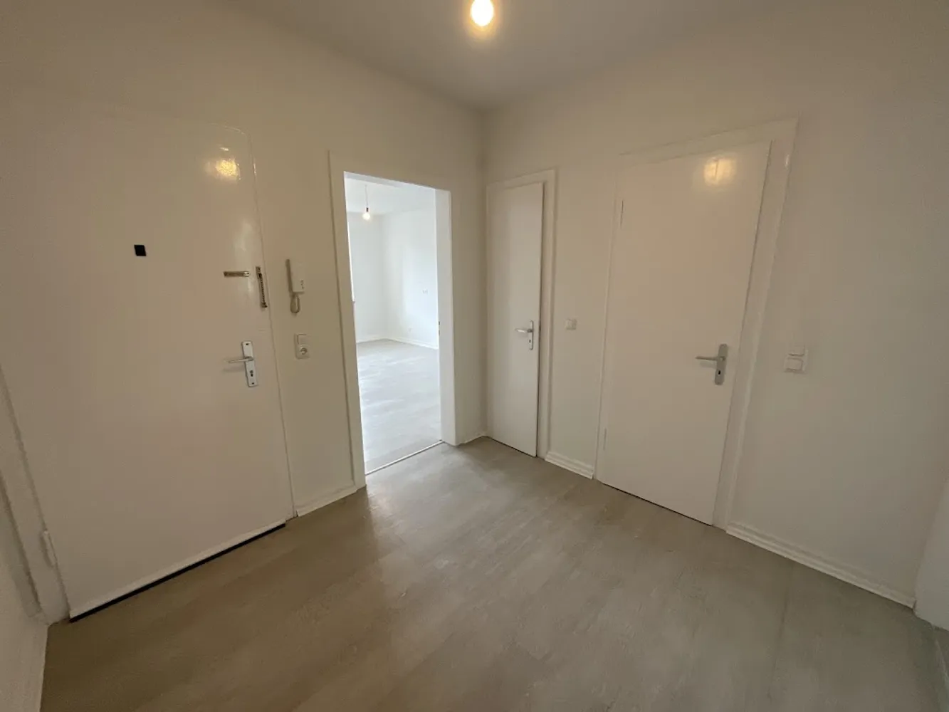 2 Zimmer Wohnung mit 50 m² in Düsseldorf – Bild 2