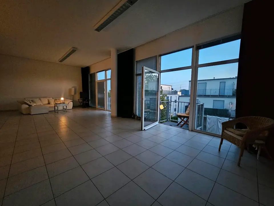 2 Zimmer Wohnung mit 105 m² in Hürth – Bild 6