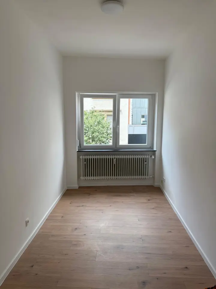 6 Zimmer Wohnung mit 135 m² in Kaiserslautern – Bild 3