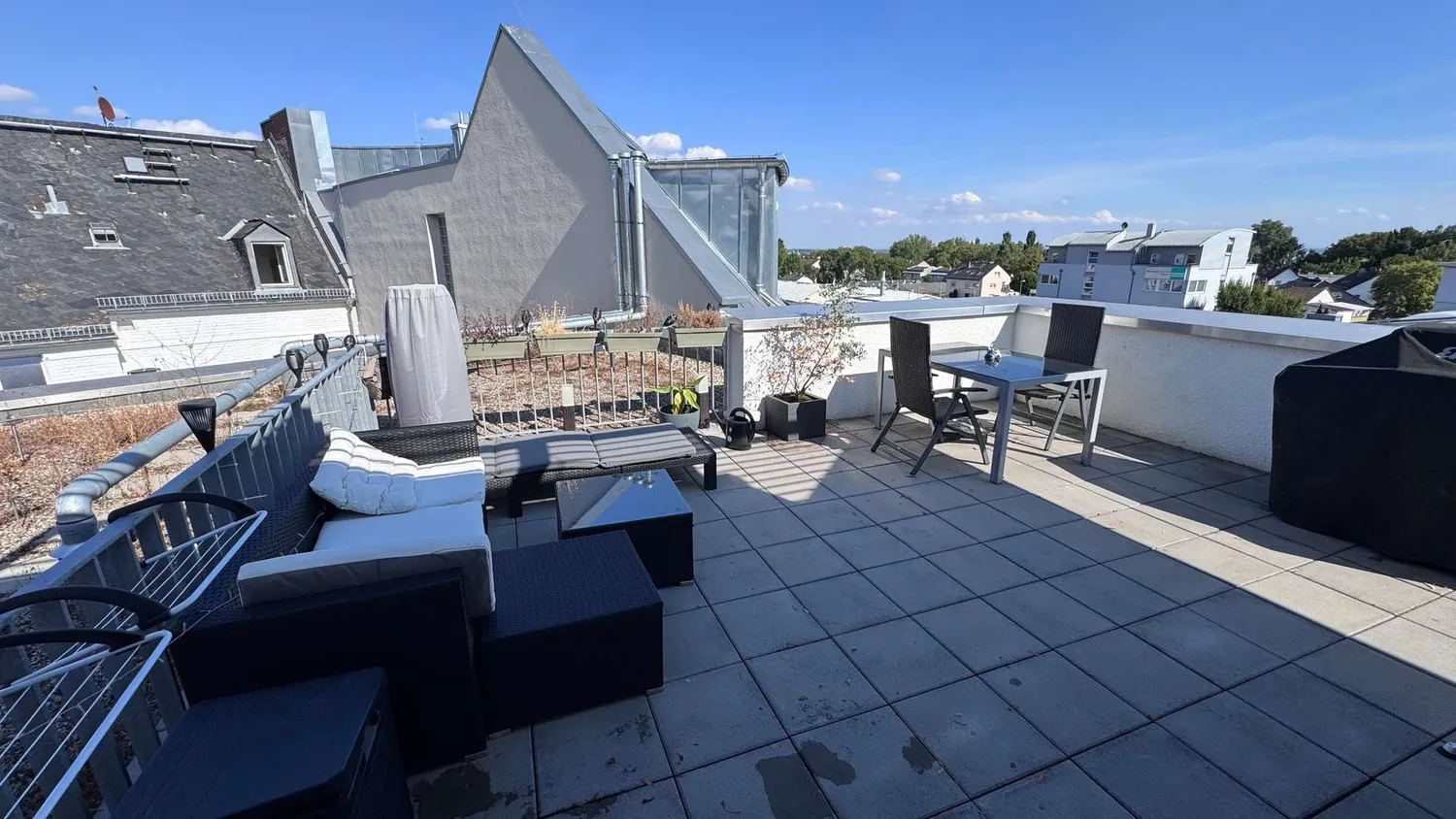 3 Zimmer Wohnung mit 96 m² in Wiesbaden – Bild 12