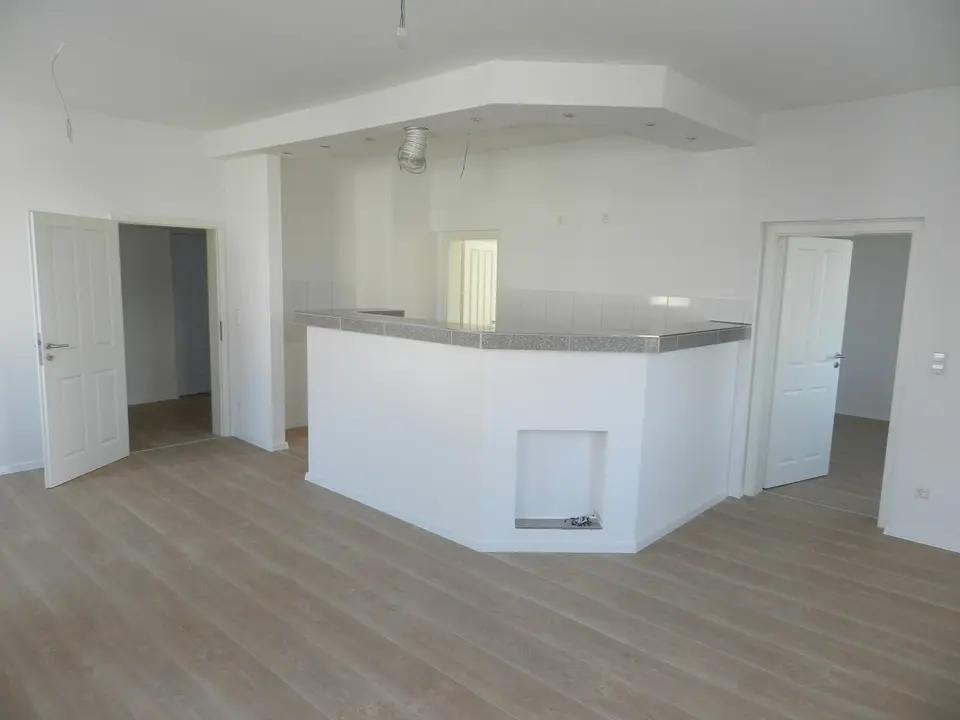 3 Zimmer Wohnung mit 80 m² in Delitzsch – Bild 2