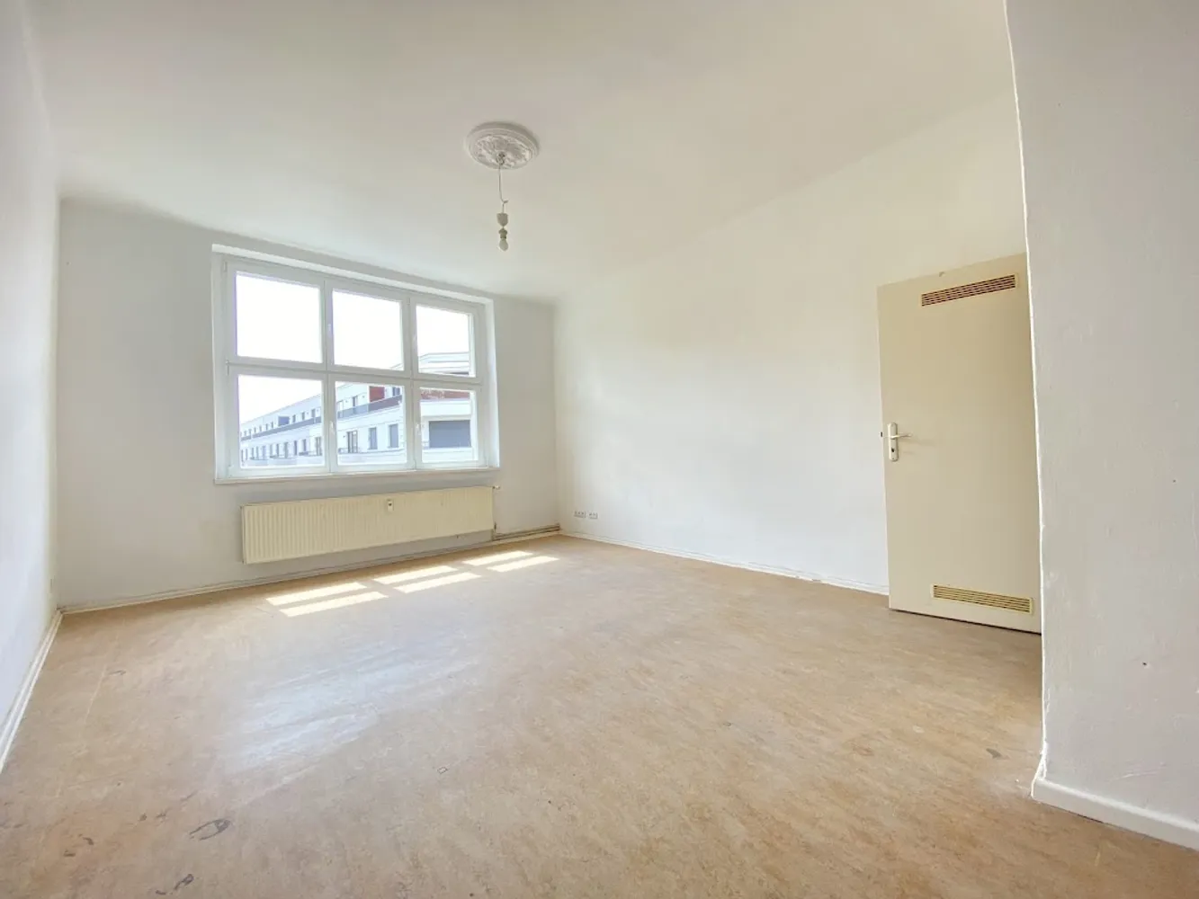 1 room apartment with 36 m² in Berlin – Photo 2