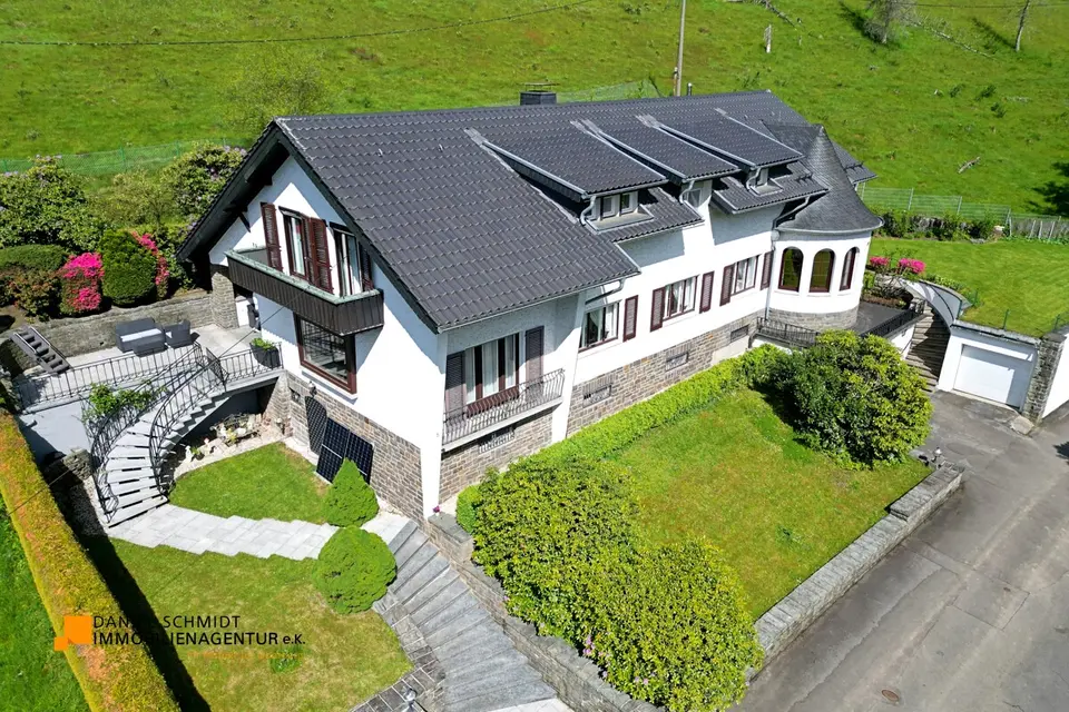 14 Zimmer Haus mit 299 m² in Schwarzenberg – Bild 2