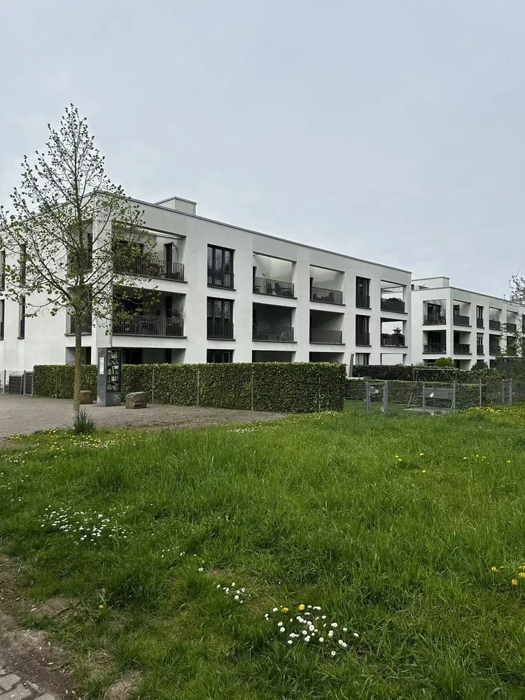 3 Zimmer Wohnung mit 96 m² in Frankfurt am Main – Bild 1