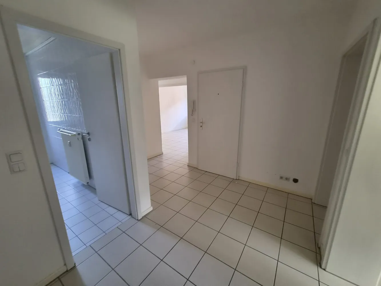 3 Zimmer Wohnung mit 92 m² in Oberhausen – Bild 1