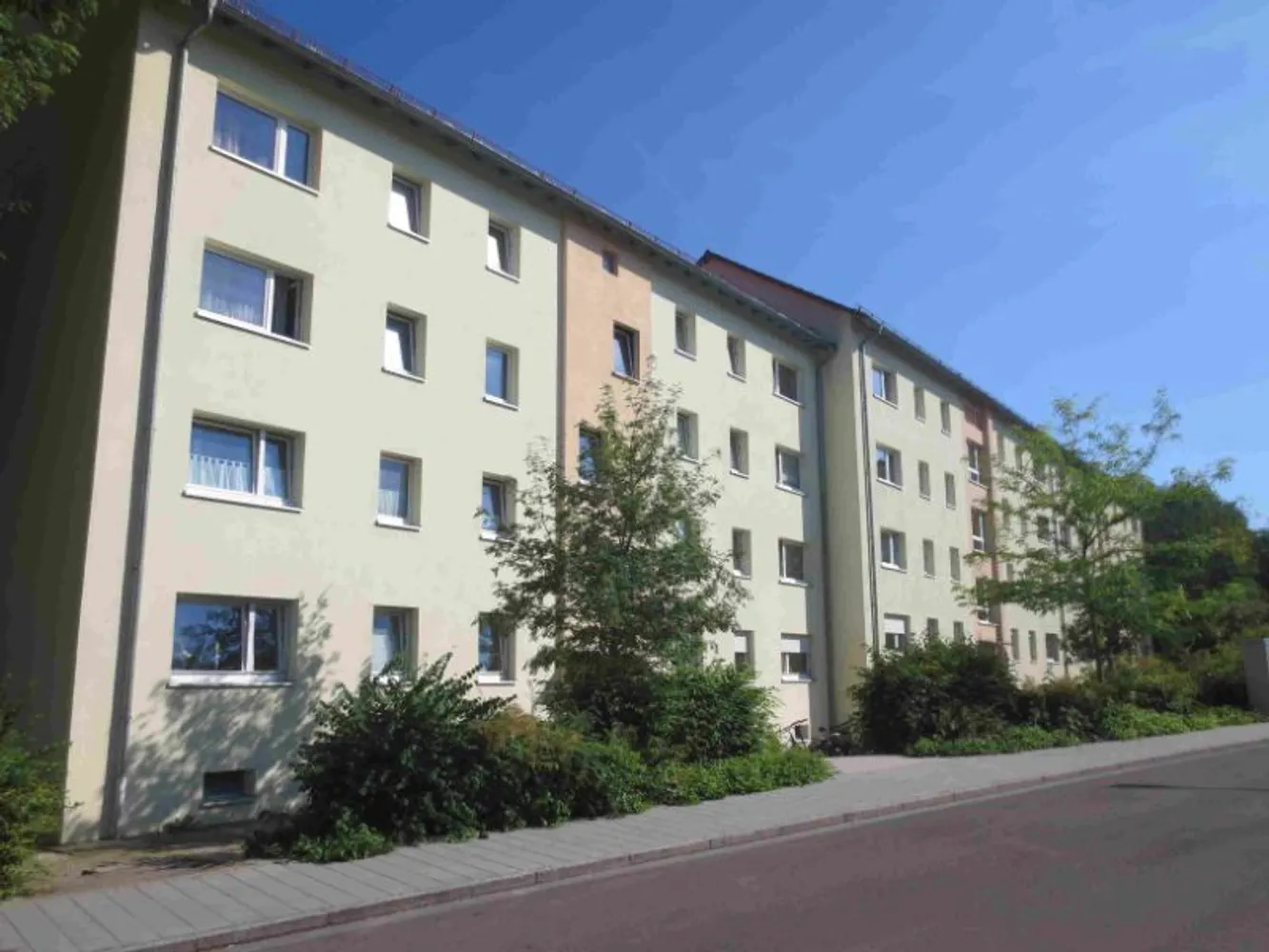 3 Zimmer Wohnung mit 73 m² in Regensburg – Bild 2