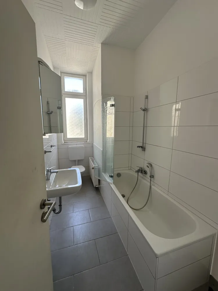 3 Zimmer Wohnung mit 70 m² in Köln – Bild 2