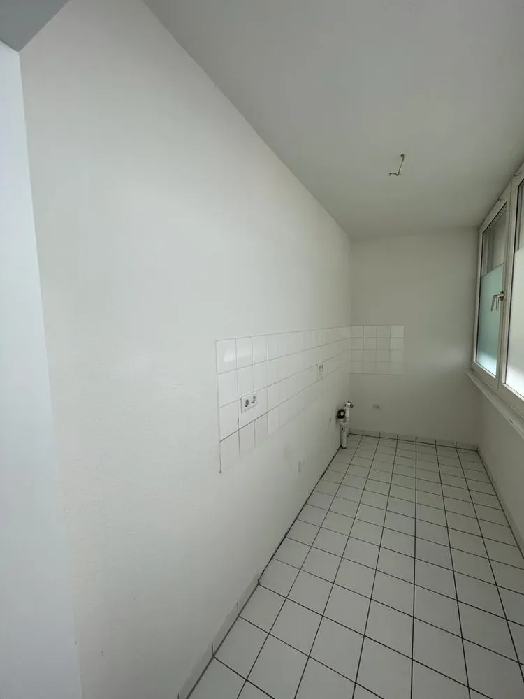 2 Zimmer Wohnung mit 34 m² in Krefeld – Bild 2