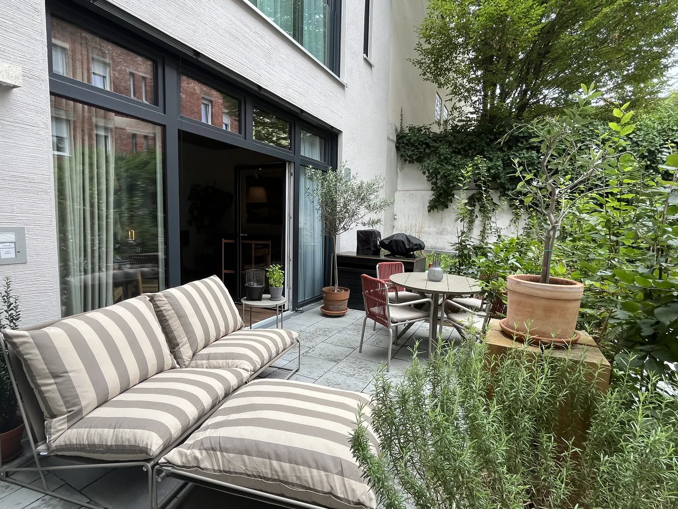 4 Zimmer Wohnung mit 126 m² in Nürnberg – Bild 1